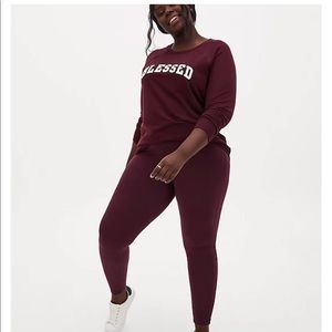 Torrid full length leggings. Wine color